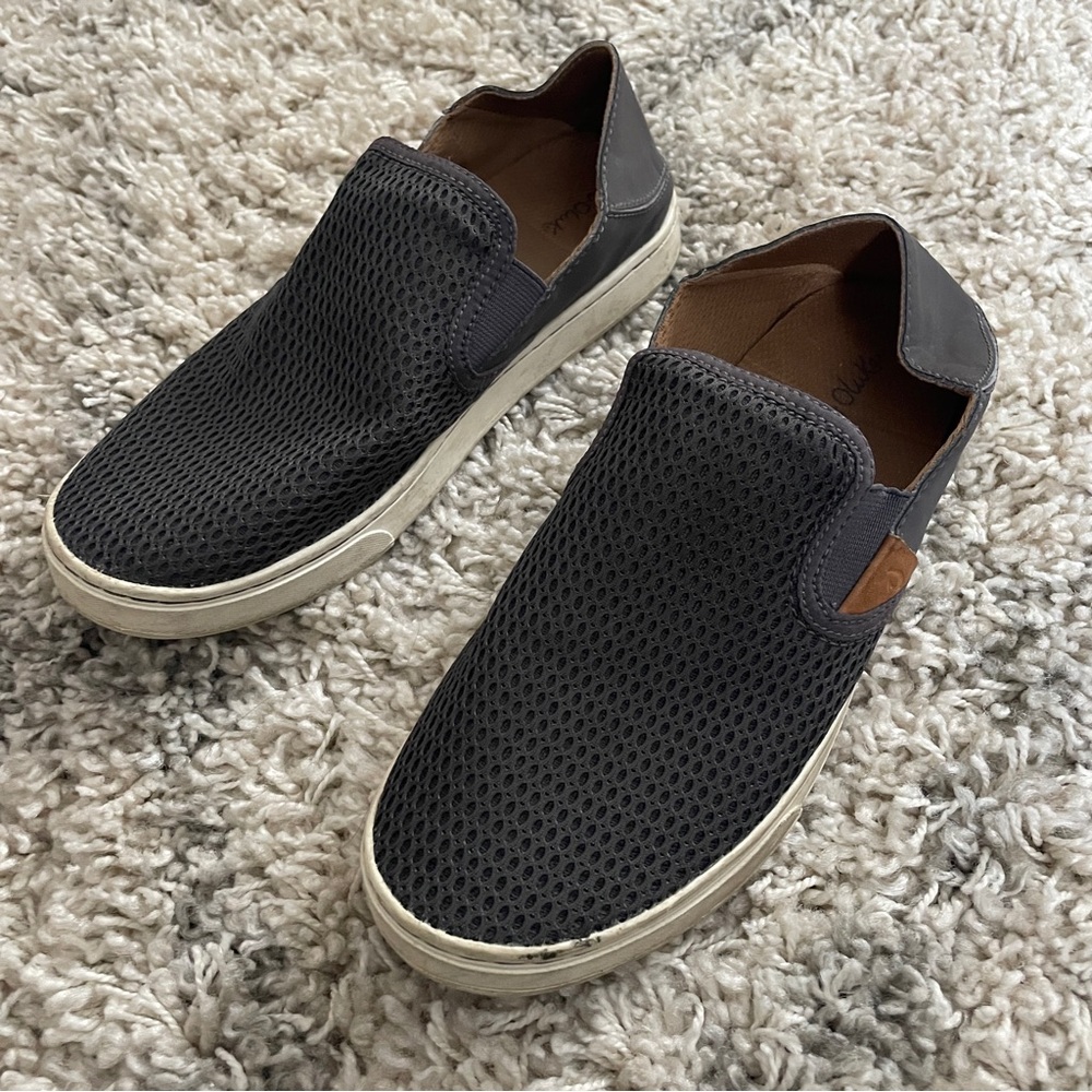 OluKai dark grey Mesh Slip-On Loafers, size mens 8